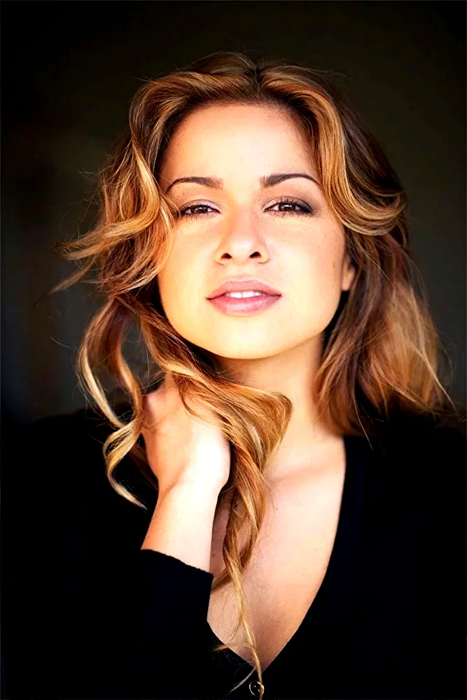  Zara Michales