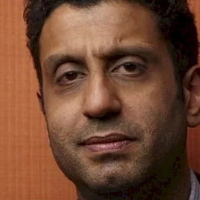 Photo star : Adeel  Akhtar