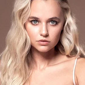 Photo star :  Madison Iseman