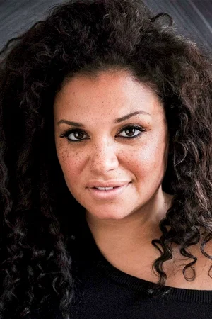  Michelle Buteau photo