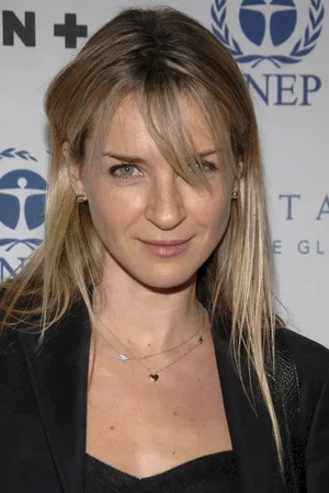  Ever Carradine
