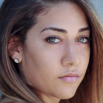  Marielle Scott