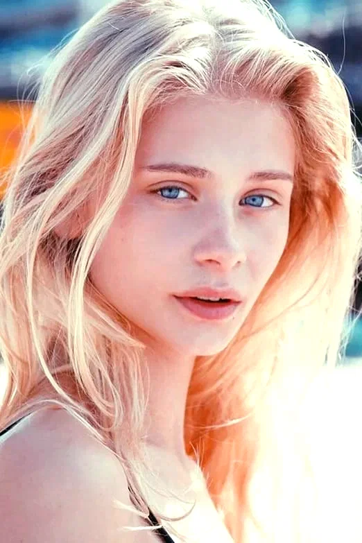  Clara Rosager