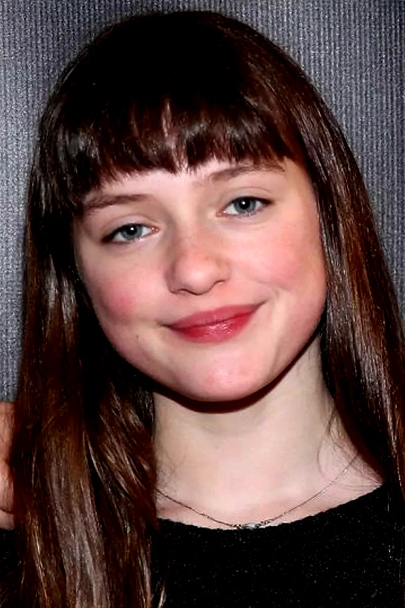  Lola Reid