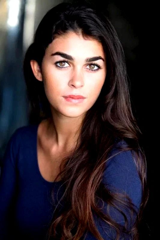  Natacha Karam