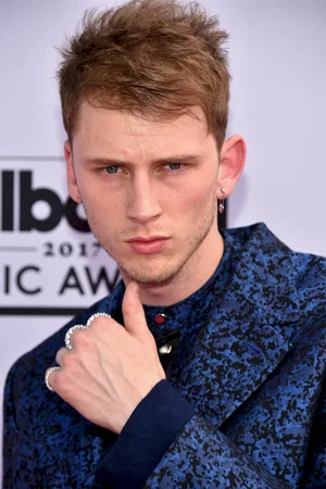  Machine Gun Kelly photo