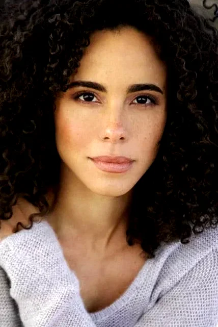 Parisa Fitz-Henley
