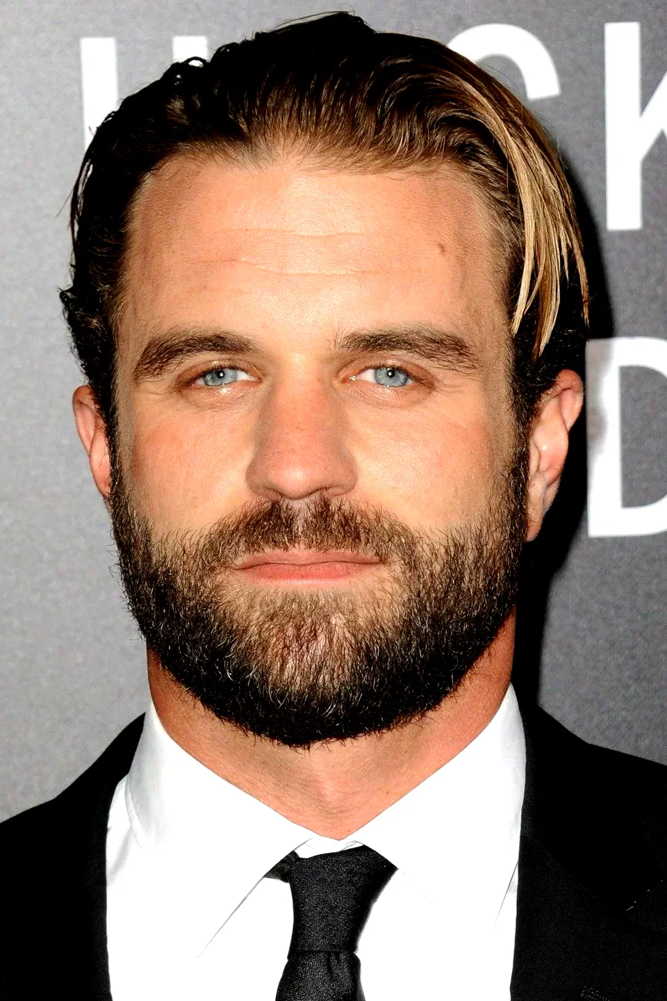  Milo Gibson