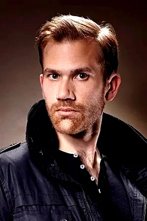  Aaron Moorhead