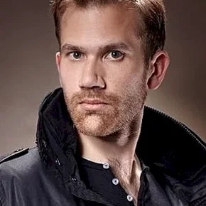 Photo star :  Aaron Moorhead