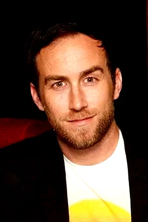  Justin Benson