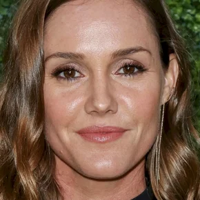Photo star : Erinn Hayes