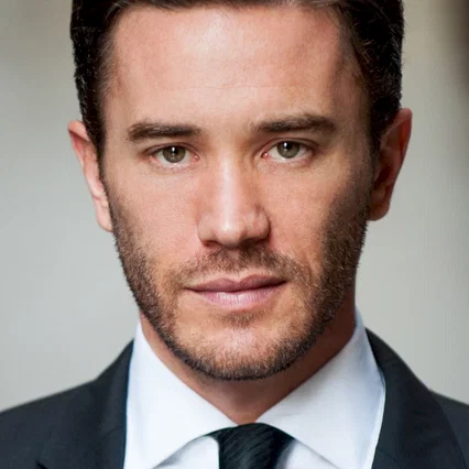  Tom Pelphrey