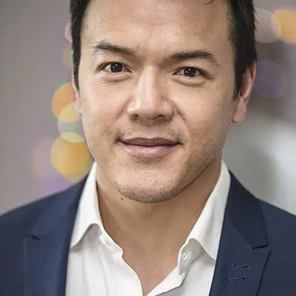  Kenneth Fok