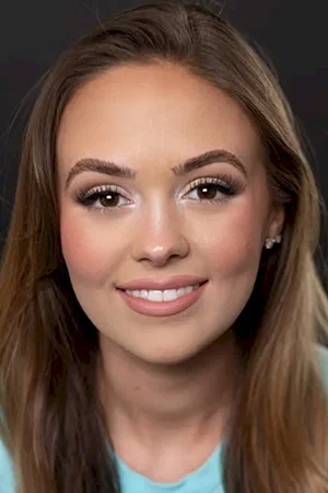  Calli Taylor