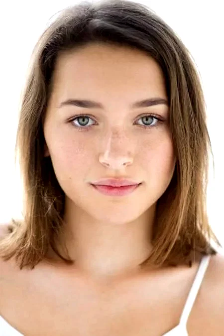  Anastasia Bampos