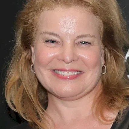  Catherine Curtin