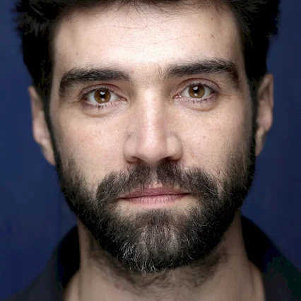 Alec Secăreanu