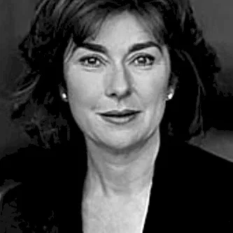  Juliet Cadzow