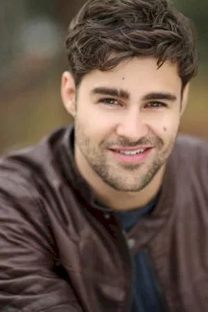  Cody Kearsley photo