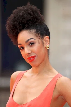  Pearl Mackie