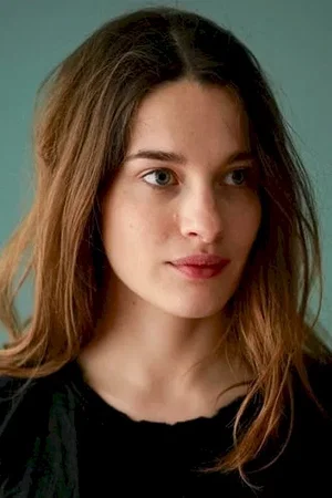 Rebecca Marder photo