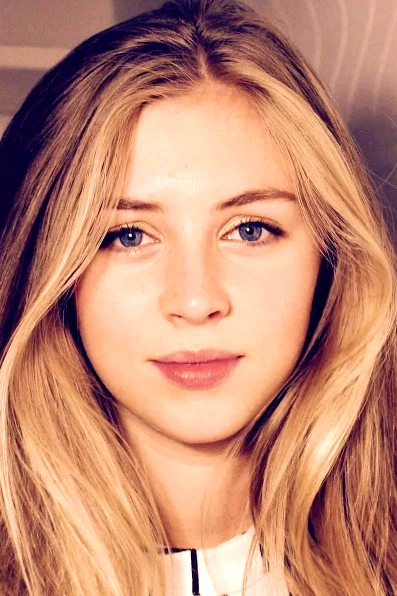  Hermione Corfield