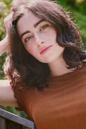  Abby Quinn