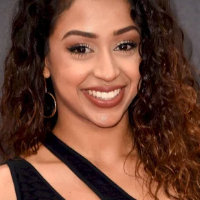 Photo star :  Liza Koshy