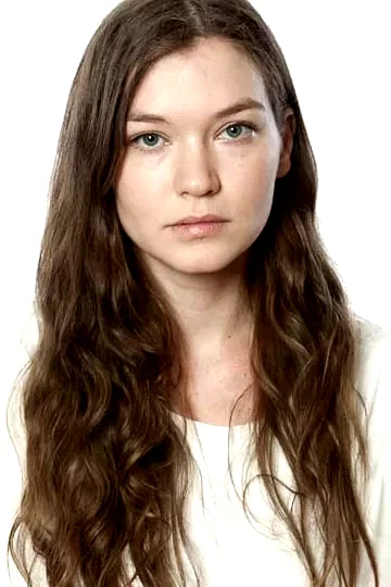 Hannah  Gross