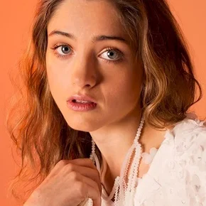 Photo star :  Natalia Dyer