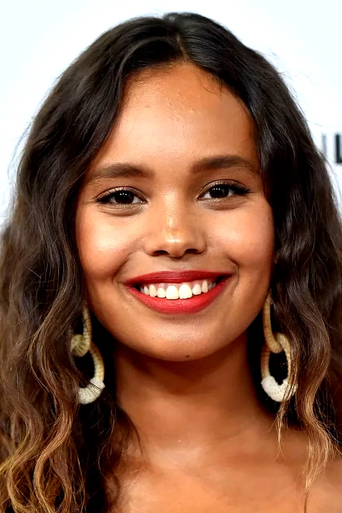  Alisha Boe