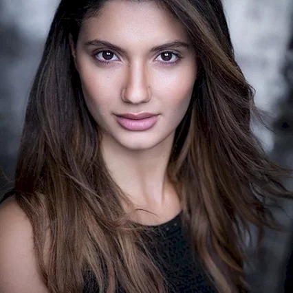  Andrea Vasiliou