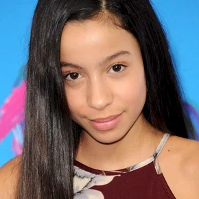 Photo star :  Izabella Alvarez