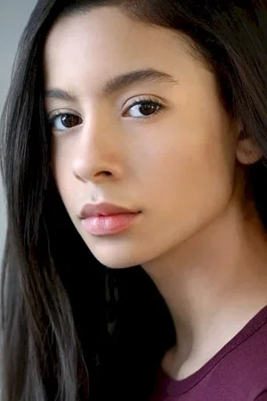  Izabella Alvarez