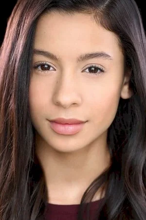  Izabella Alvarez