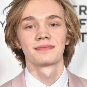 Photo star :  Charlie Plummer