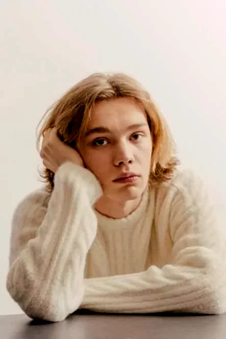  Charlie Plummer