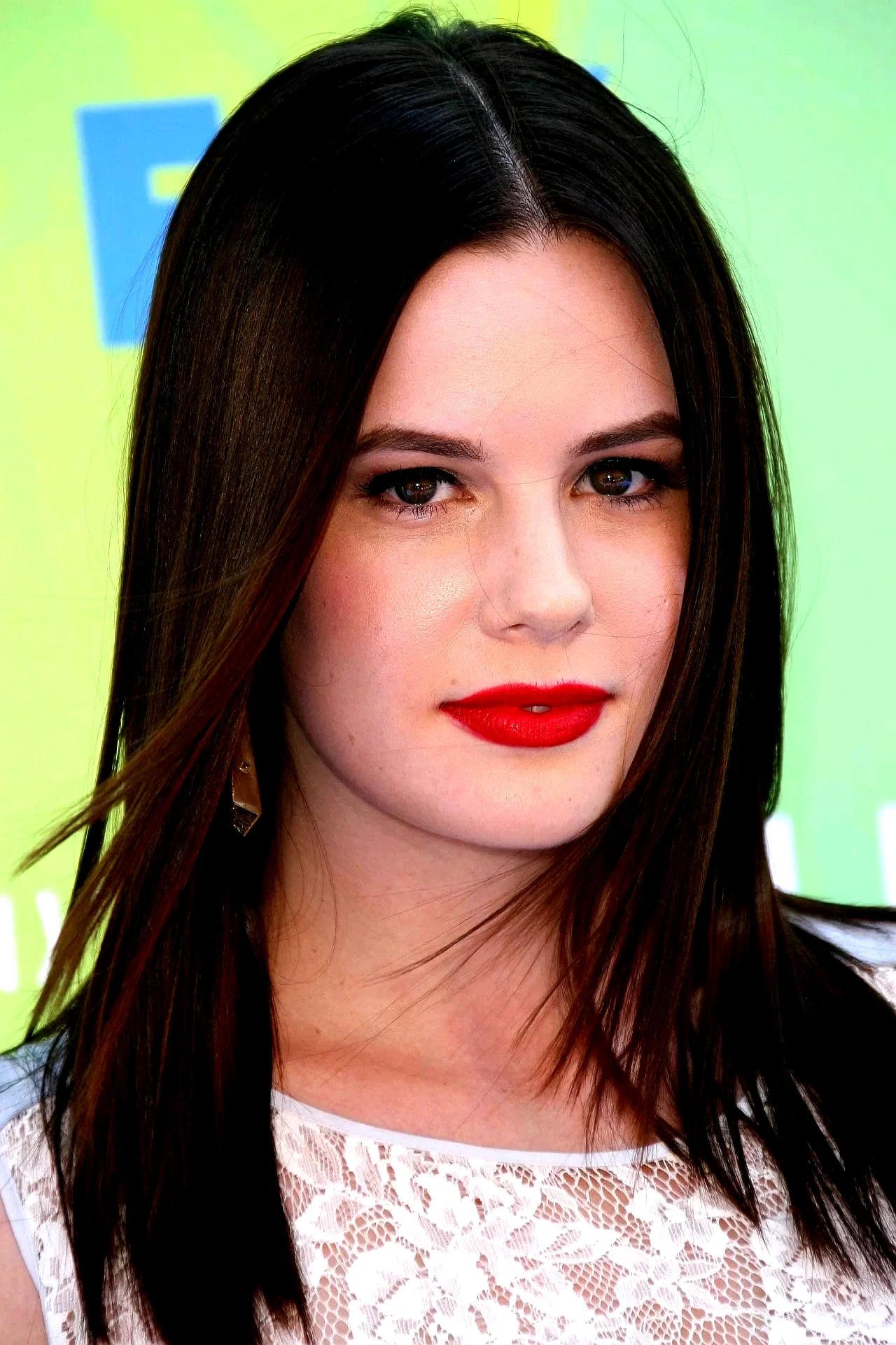 Chelsea Hobbs