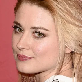 Photo star : Alexandra Breckenridge