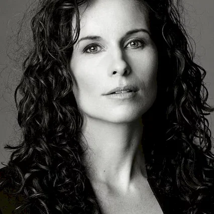 Holly Dignard