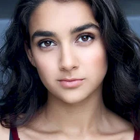 Photo star :  Geraldine Viswanathan