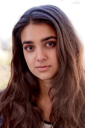  Geraldine Viswanathan photo