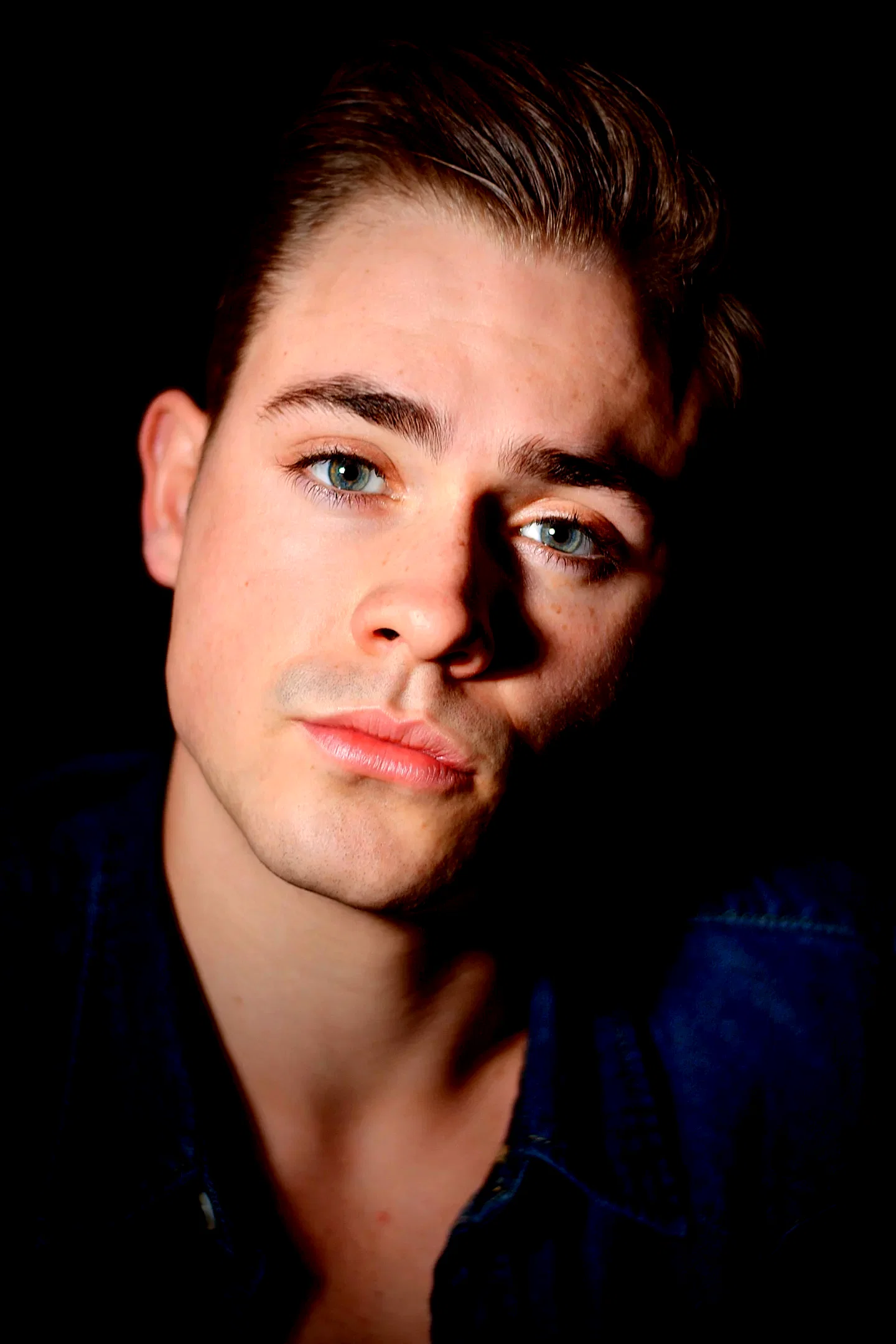  Dacre Montgomery