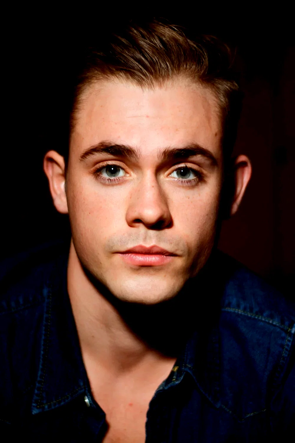  Dacre Montgomery