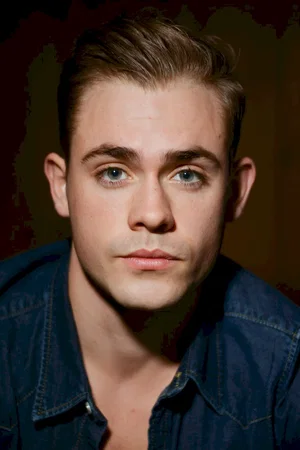  Dacre Montgomery photo