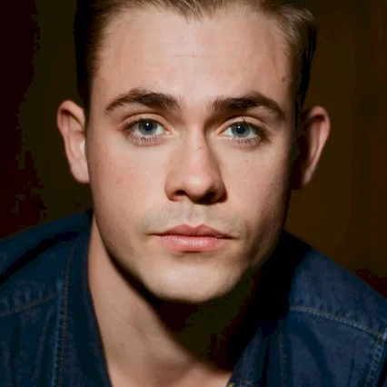  Dacre Montgomery