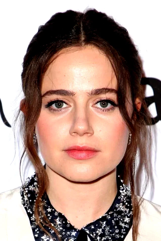  Molly Gordon