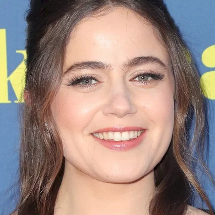  Molly Gordon