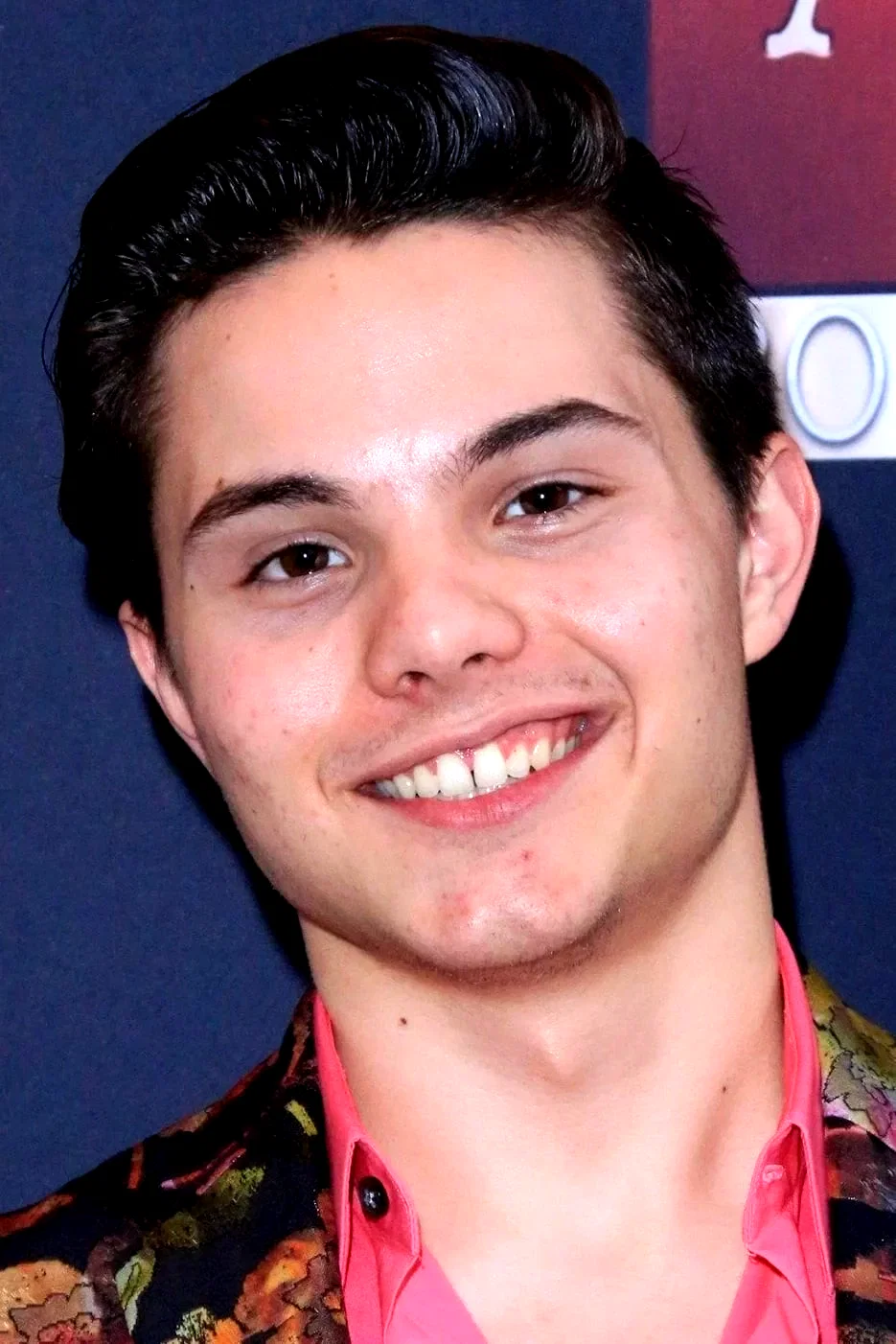  Zach Callison